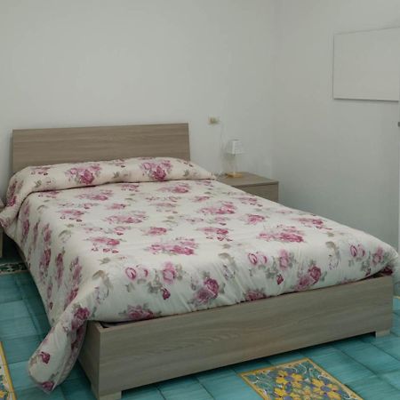 ساليرنو Let It B&B Apartment المظهر الخارجي الصورة